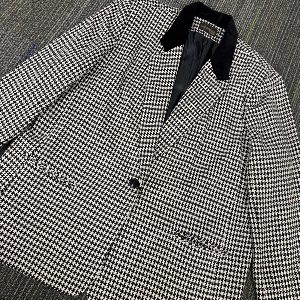 Requirements Woman Blazer Womens 26.5PTP Black White EUC Houndstooth Velvet